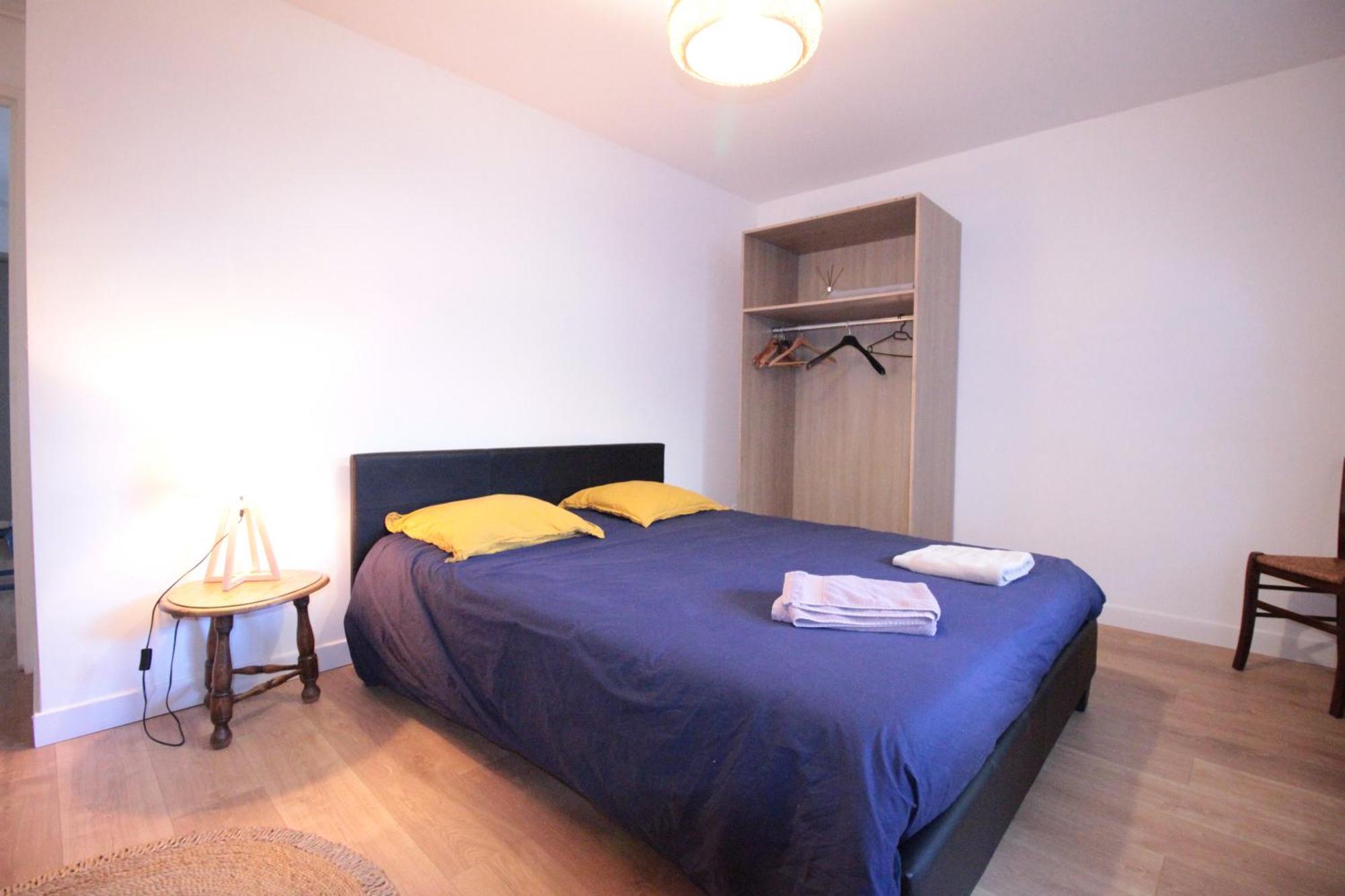 Logement Neuf "Meuse" - Hyper Centre - Parking Proche - Proche Gare - 4 Chambres - Terrasse Couverte - Wifi ! Gere Par Prestazen'Services Verdun-sur-Meuse Exterior photo